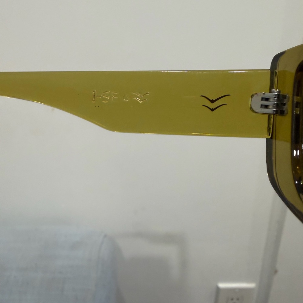 I-SEA Miley Polarized Sunglasses in Lime/Smoke - Picture 6 of 9